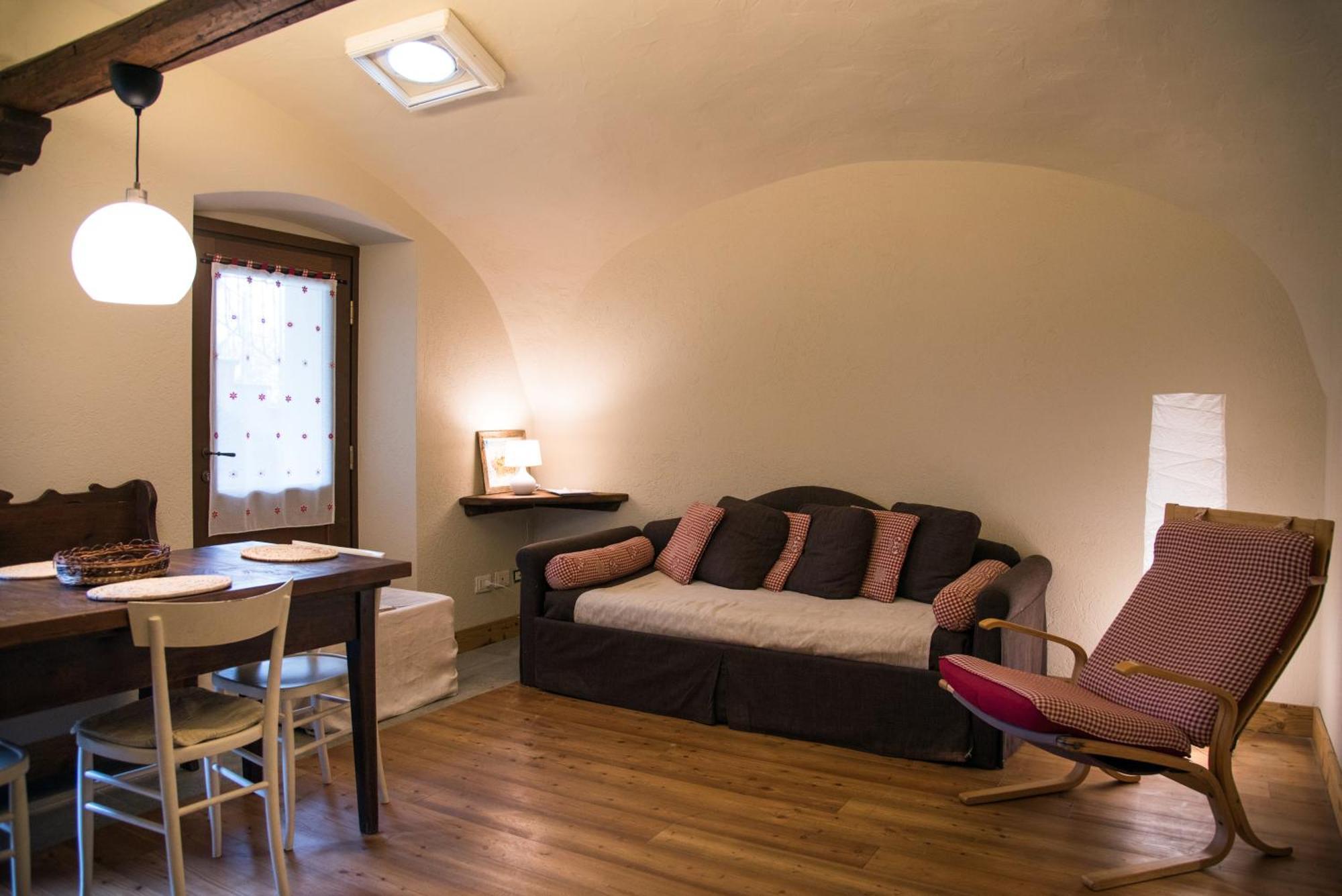 Le Bibelot Apartments Nus Szoba fotó
